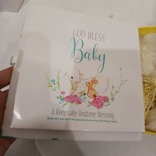 TICKLE & MAIN BABY GIFT SET WITH PRAYING MUSICAL LAMB & PRAYER BOOK - (STYLE: KEEPSAKE BEDTIME BLESSING) image 2