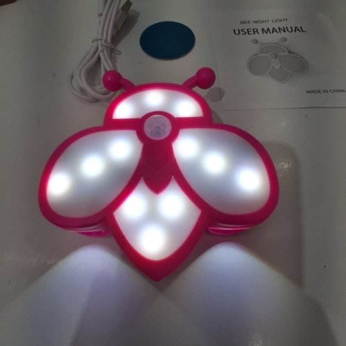 MOTION SENSOR BEE NIGHT LIGHT - PINK image 2