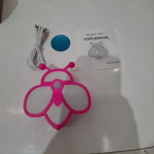 MOTION SENSOR BEE NIGHT LIGHT - PINK image 3