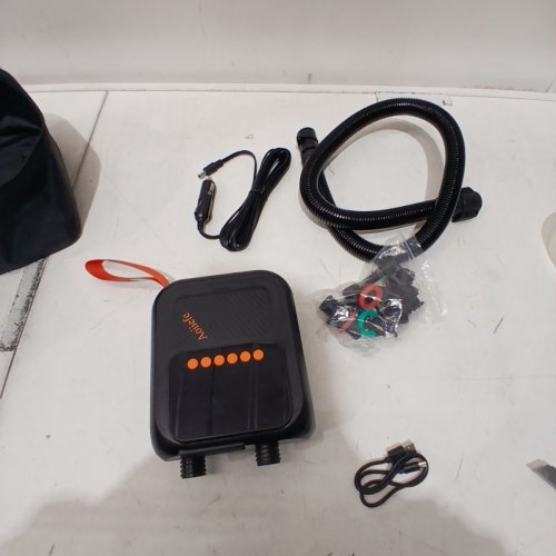 PORTABLE ELECTRIC AIR PUMP - 20PSI / 12V - BLACK (MODEL: DM71J2) image 3
