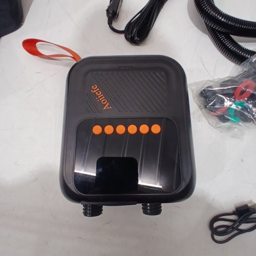 PORTABLE ELECTRIC AIR PUMP - 20PSI / 12V - BLACK (MODEL: DM71J2) image 4