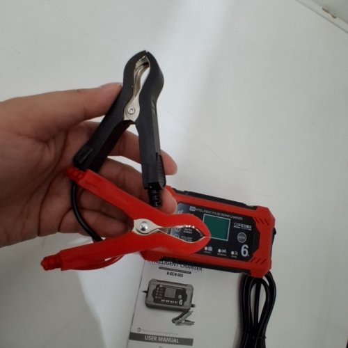 COREBOX 12V CAR BATTERY CHARGER & MAINTAINER - RED/BLACK (MODEL: H-6CS) image 4
