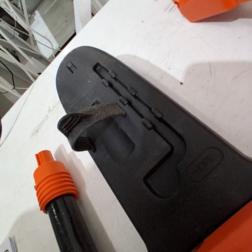 BLACK + DECKER 20V LITHIUM ION POLE PRUNING SAW *TOOL ONLY* (MODEL: LPP120) image 4
