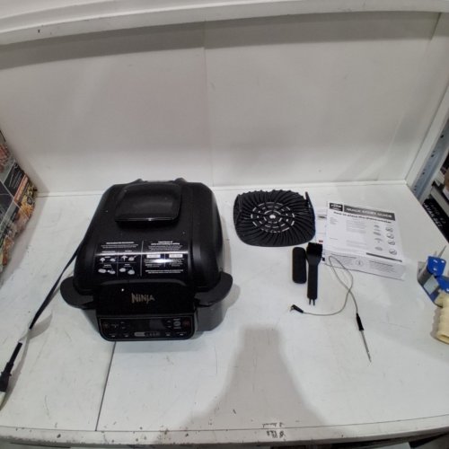 NINJA FOODI 5-IN-1 AIR FRYER, ROAST, BAKE, DEHYDRATE INDOOR ELECTRIC GRILL - 4 QT - (MODEL: LG451BK) image 4