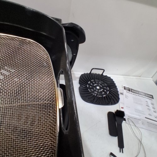 NINJA FOODI 5-IN-1 AIR FRYER, ROAST, BAKE, DEHYDRATE INDOOR ELECTRIC GRILL - 4 QT - (MODEL: LG451BK) image 7