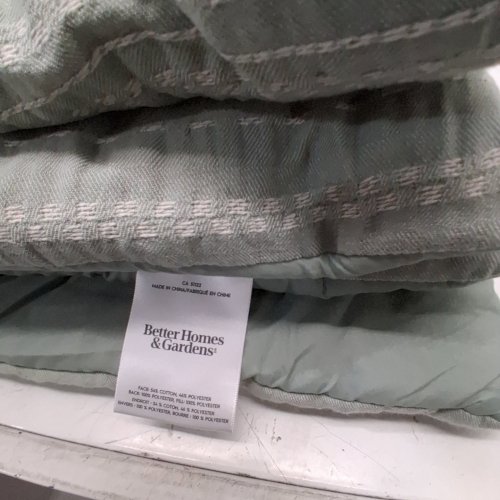 3PC BETTER HOMES & GARDENS COMFORTER SET - DOUBLE/QUEEN - SAGE GREEN image 2