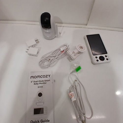 MOMCOZY SMART WIFI BABY 5" MONITOR WITH CAMERA AND AUDIO WITH WALL MOUNT, MOTION & CRY DETECTION - 1080P - WHITE - (MODEL:BM04) image 4
