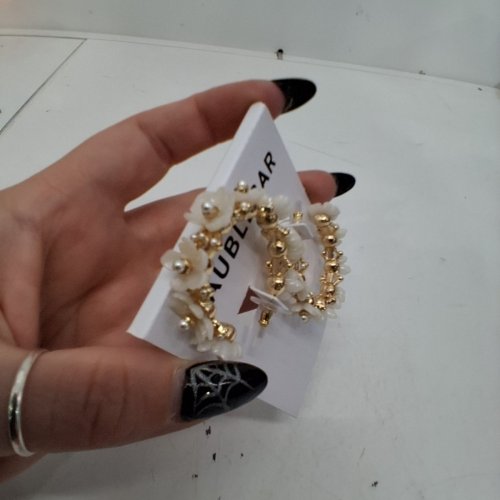 1PR WOMENS BAUBLEBAR FLORAL HOOP EARRINGS -30 MM- GOLD-TONE AND WHITE image 3