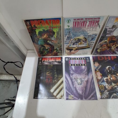 10 ASSORTED DARK HORSE COMIC BOOKS - VARIOUS AUTHORS image 3