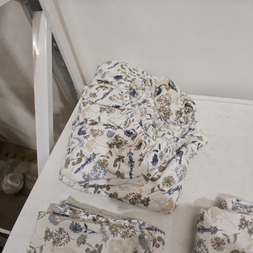 JP FERNANDES PORTUGUESE COTTON FLANNEL SHEET SET - KING - CREAM MULTICOLOR FLORAL (ITEM: 2906663) image 8
