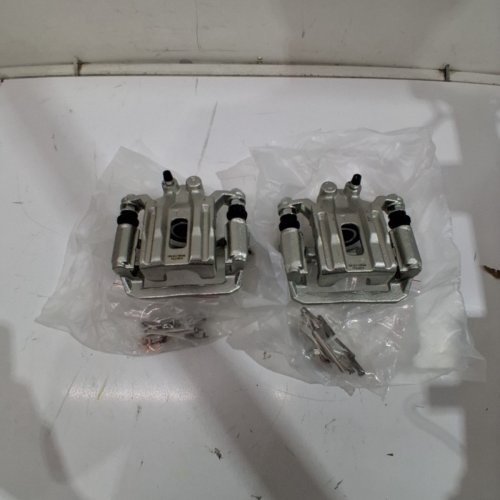 2PC CMX DISC REAR PASSENGER AND DRIVER BRAKE CALIPERS - FITS SELECT MODELS - SILVER (MODEL: SLC-19B2994/SLC-19B2995) image 3