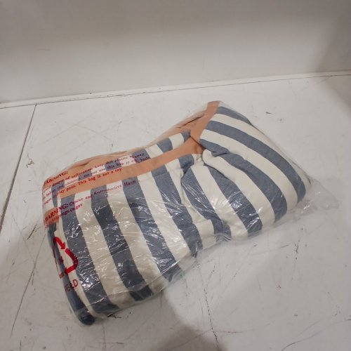 THRESHOLD CABANA STRIPED OVERSIZED JUMBO BEACH TOWEL - 60" X 72" - BLUE STRIPE image 3