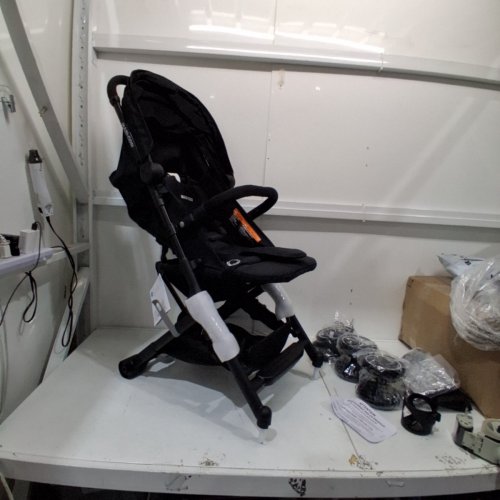 MAXI-COSI LARA ULTRACOMPACT STROLLER - ESSENTIAL BLACK (MODEL: 01323CFNA) image 2