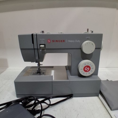 SINGER 4423 HEAVY DUTY SEWING MACHINE (MODEL: 4423) image 5