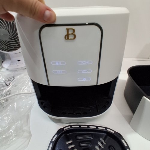 BEAUTIFUL DIGITAL AIR FRYER WITH TOUCH-ACTIVATED DISPLAY, 3 QT - WHITE ICING (MODEL: EK-60 X 121) image 2