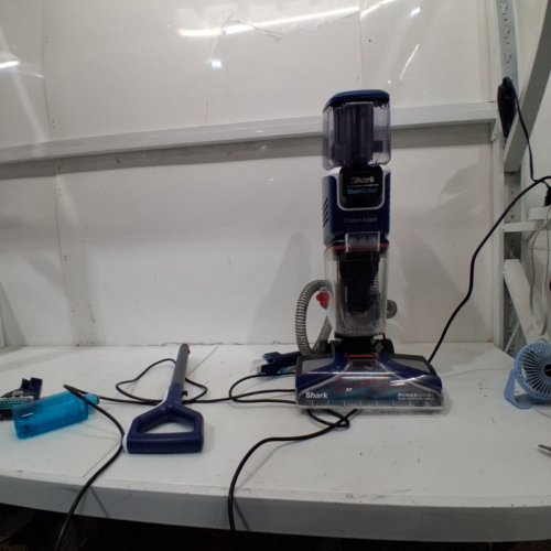 SHARK CARPET XPERT WITH STAIN STRIKER CARPET CLEANER WITH STAIN CREVICE AND HOSE ATTACHMENTS (MODEL: EX200C) image 2