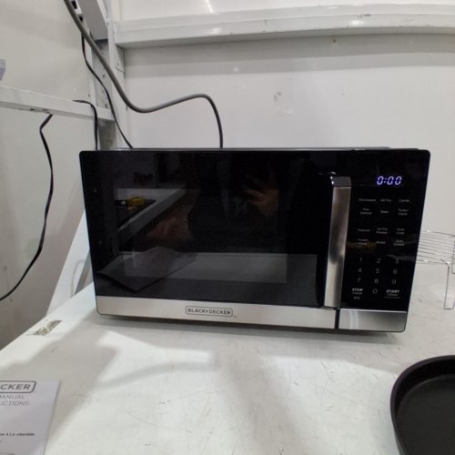 BLACK+DECKER 5-IN-1 MICROWAVE OVEN WITH AIR FRY- BLACK (MODEL: ES9P032NA-CA) image 5