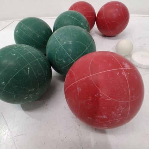8PC AMAZONBASICS BOCCE SET WITH SOFT CARRY CASE image 3