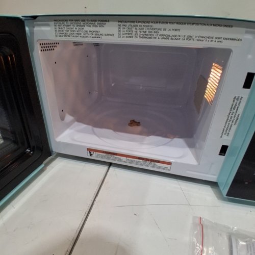 FRIGIDAIRE COUNTERTOP MICROWAVE OVEN - 120V - 11.7A - 0.9 CUBIC FEET - BLACK/BLUE (MODEL: EMW953-BLUE) image 5