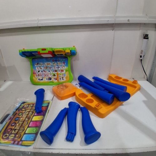 VTECH EXPLORE AND WRITE ACTIVITY DESK - EDUCATIONAL TOY DESK FOR KIDS - MULTICOLOUR (MODEL : 1958) image 3