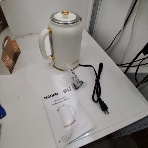 HADEN ELECTRIC KETTLE - 1.7L - HEARTH AND HAND WITH MAGNOLIA EXCLUSIVE - SOUR CREAM WHITE/GOLD image 4
