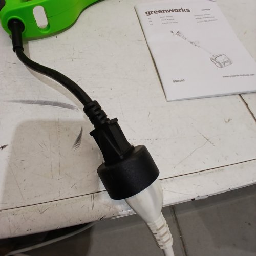 GREENWORKS PRO CORDED ELECTRIC SNOW SHOVEL - 8AMP - 12" - GREEN (MODEL: GBSS08000/2600802) image 2
