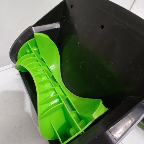 GREENWORKS PRO CORDED ELECTRIC SNOW SHOVEL - 8AMP - 12" - GREEN (MODEL: GBSS08000/2600802) image 5