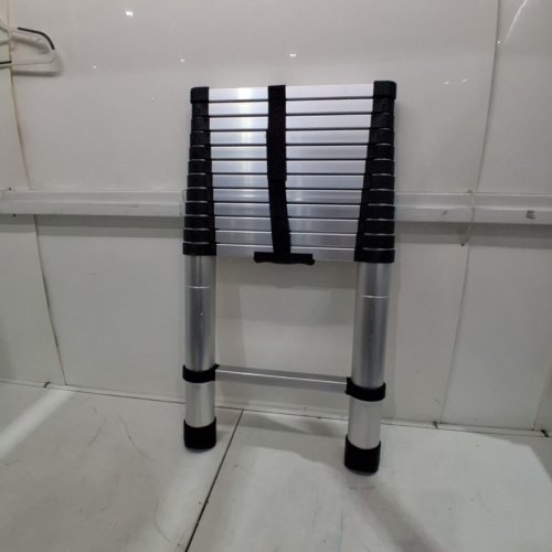 ALUMINIUM LIGHTWEIGHT MULTIPURPOSE COLLAPSIBLE TELESCOPING LADDER - 12.5FT - SILVER/BLACK (MODEL:MF-TLA380) image 5