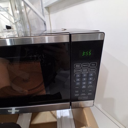 DANBY DESIGNER COUNTERTOP/UNDER CABINET DIGITAL MICROWAVE OVEN - 0.7CU.FT - STAINLESS STEEL/BLACK - (MODEL: DDMW007501G1) image 3