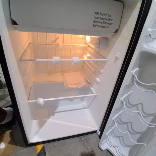WHIRLPOOL MINI REFRIGERATOR WITH REVERSIBLE DOOR - FREEZER COMPARTMENT - 4.3CU.FT STAINLESS STEEL AND BLACK (MODEL:WH43S1E) image 2