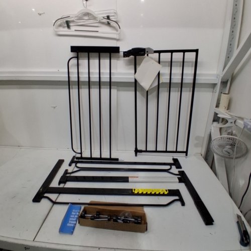 REGALO EASY STEP EXTRA WIDE SAFETY GATE - 29-49" X 30" - BLACK (MODEL: 1164 EB DS) image 2