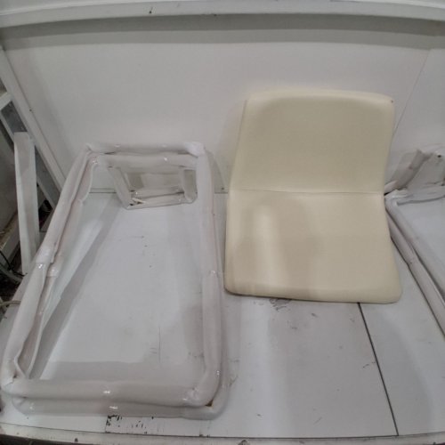 2PK HEAVENLY COLLECTION LANDON PADDED STOOLS - 35"X18"X22" - CREAM/GOLD (MODEL: 8657G-26) image 4