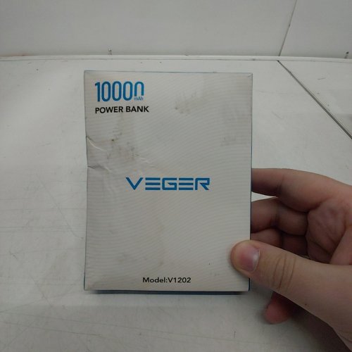 VEGER PORTABLE COMPACT POWER BANK WITH USB-C & LIGHTNING CORDS - 10000 MAH - WHITE (MODEL: V1202) image 4