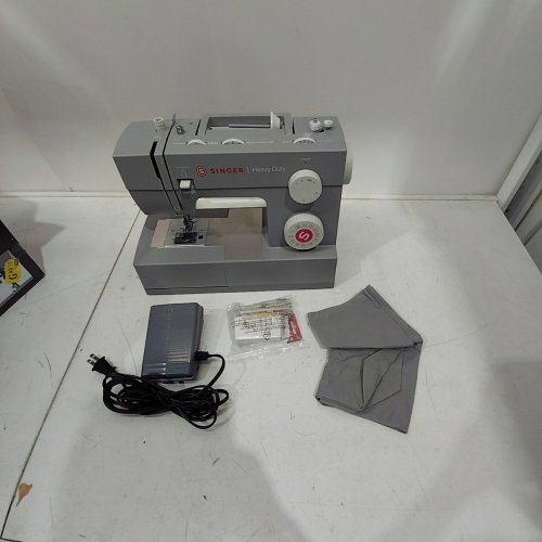 SINGER HEAVY DUTY SEWING MACHINE - 15.5" X 6" X 12" - 84W (MODEL:HD4452) image 2