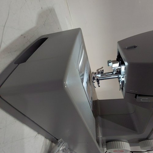 SINGER HEAVY DUTY SEWING MACHINE - 15.5" X 6" X 12" - 84W (MODEL:HD4452) image 4