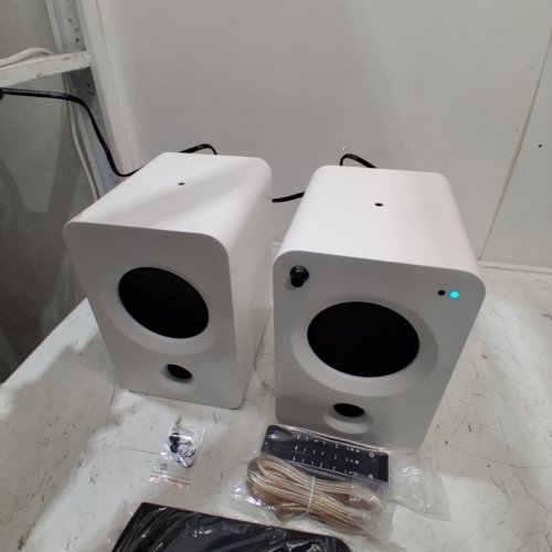 2PC KANTO REN POWERED BOOKSHELF SPEAKERS WITH HDMI-ARC - 7" X 8.5" X 10.9" - WHITE (MODEL: RENMB) image 6