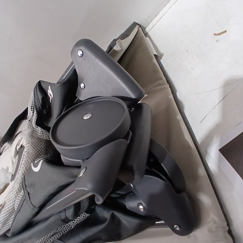 GRACO PACK N' PLAY PORTABLE FOLDABLE PLAYARD - GREY/BLACK (MODEL: 2084226) image 4
