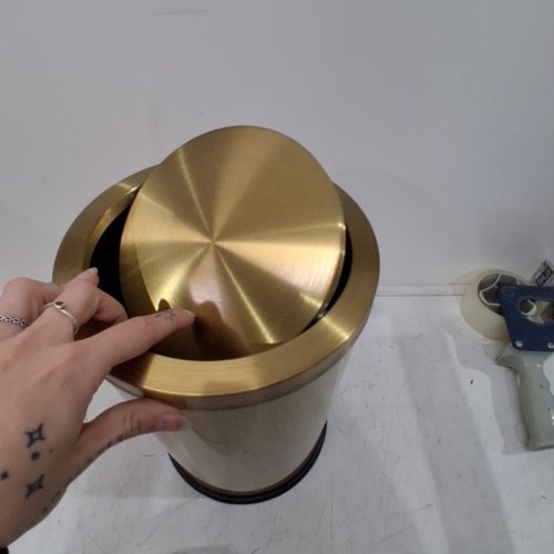 LEASYLIFE GARBAGE CAN WITH FLIP LID - 9L - GOLD/BLACK image 3