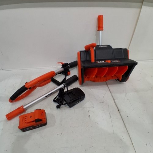 VOLTASK CORDLESS ELECTRIC SNOW SHOVEL WITH BATTERY & CHARGER - 13" - 24V - BLACK/ORANGE (MODEL: CSS001-130OR-CAVK/SS-20B) image 3