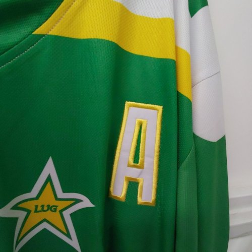 MENS LUG NORTHERN STARS HOCKEY JERSEY AND SOCKS - #8 assistant CAPTAIN - LARGE - GREEN image 5
