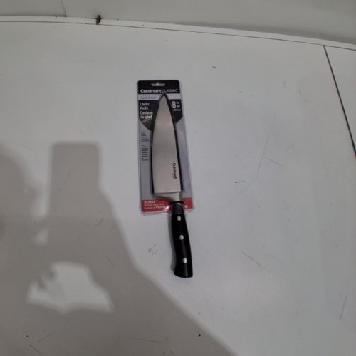 CUISINART CLASSIC TRIPLE RIVET CHEFS KNIFE- 8" image 2