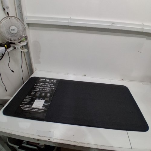 MON CHATEAU ANTI-FATIGUE GEL MAT - 20" X 42" - BLACK (MODEL: 2736976) image 2