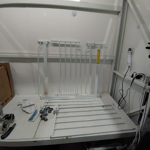 REGALO EASY-OPEN METAL SAFETY GATE - 30 X 29-56" - WHITE (MODEL: 1158 DS) image 2