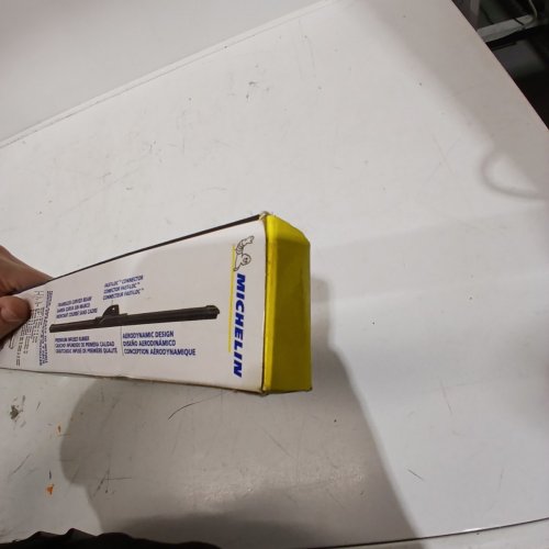 MICHELIN GUARDIAN+ BEAM FRONT WIPER BLADE - 21" (MODEL: A4010-8X / 1680377) image 3