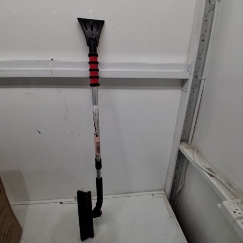 MALLORY EXTENDING SNOW BROOM WITH SWIVEL HEAD - 52" - RED (MODEL:582-EPSZFB) image 2