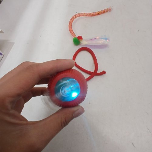 INTERACTIVE CAT TOY WITH MOTORIZED BALL AND STRING - GREY (MODEL: P02) image 3