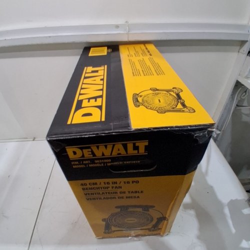 DEWALT 360° ADJUSTABLE TILTING AIRFLOW FLOOR FAN WITH 3-SPEED - 4000 CFM MAX - 16" - YELLOW / BLACK (MODEL : DXF1616/ 9631000) image 4