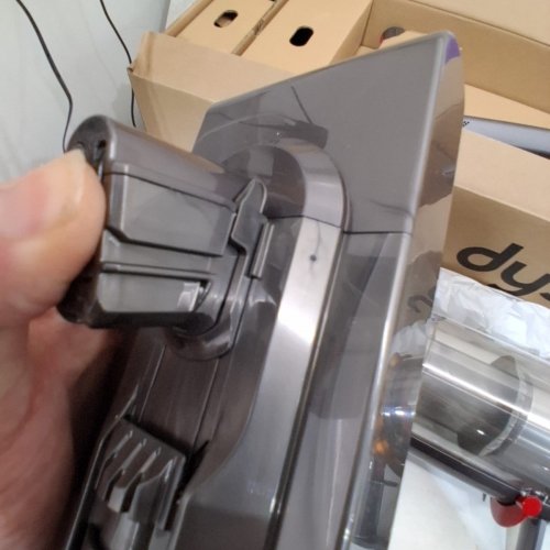 DYSON V15 DETECT CORDLESS MULTI-PURPOSE VACUUM CLEANER WITH ATTACHMENTS - GREY (MODEL: SV47) image 5