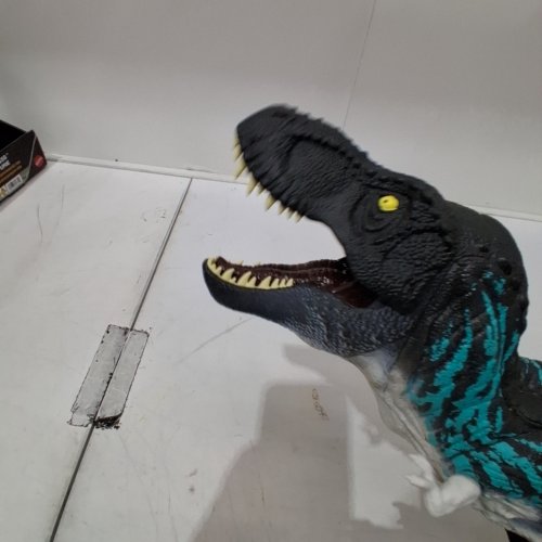 MATTEL JURASSIC WORLD MUSCLE MADNESS T-REX ROARING ACTION FIGURE (MODEL: JKG92) image 2