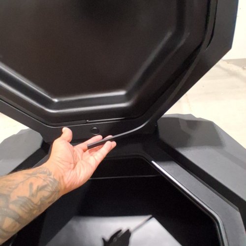 MOTOALLIANCE HIGHLANDS REAR UTV CARGO BOX FOR 2018-2026 CAN-AM MAVERICK SPORT/TRIAL - BLACK (MODEL: JC11141_MAVERICK) image 4